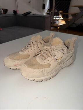 Brandblack Los Angeles Cream Suede Shearling Sneakers